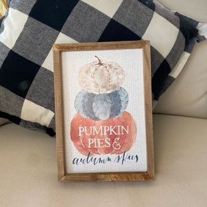 Pumpkin pies and autumn skies box sign